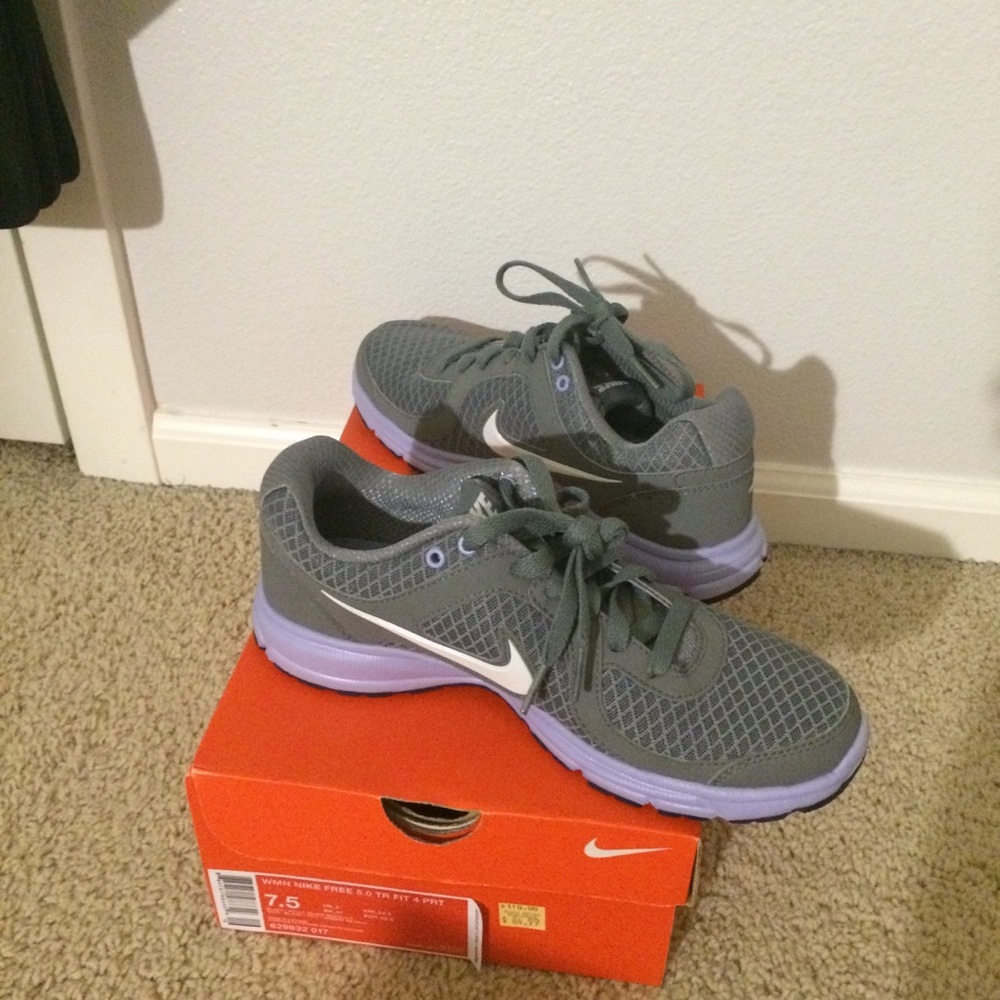 NEW Nike WMN Nike Free 5.0 TR Fit 4 PRT